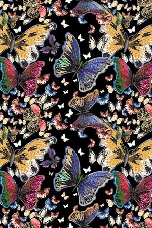 彩色蝴蝶印花华亿平台图片