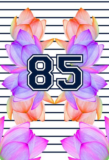 478265-欧美流行时尚手绘荷花数字运动风格 