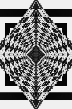 方形印花华亿平台图片