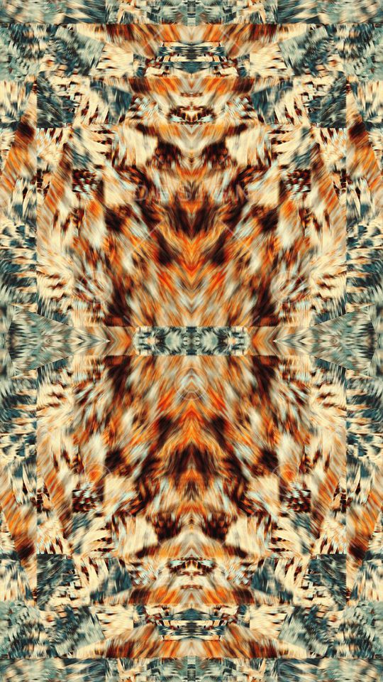 时尚大牌印花华亿平台图片