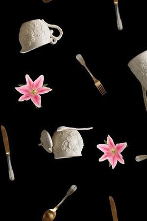 餐具、陶瓷、百合花印花华亿平台图片