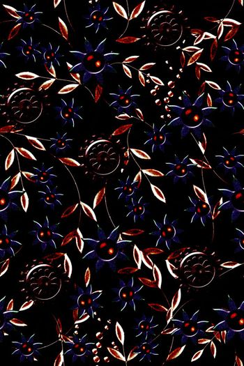 528729-欧美大牌时尚金属质感花卉男女装华亿平台