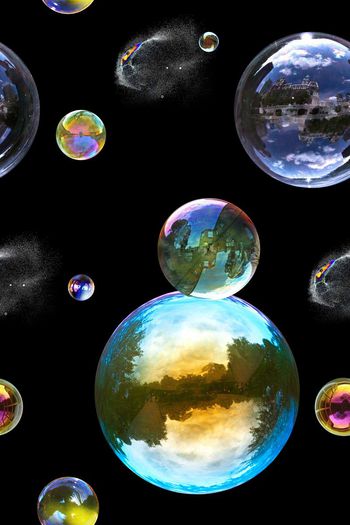 530020-童趣银河星球主题 彩色气泡人物房子