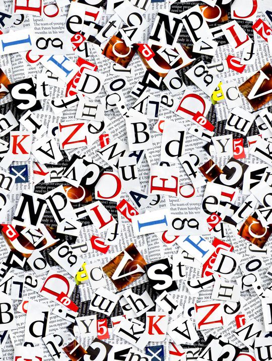 字母印花华亿平台图片