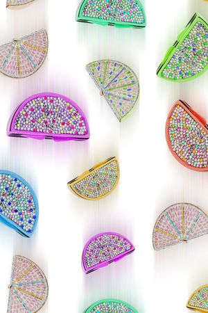 潮流时尚大牌印花华亿平台图片