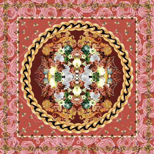 女士大牌方巾印花华亿平台图片