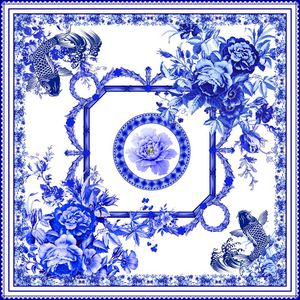 女士典雅方巾印花华亿平台图片