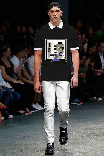 546523-定位几何三角形字母潮流男装t恤卫衣