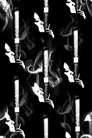 550257-抽烟的女人不好人物像烟雾男装羽绒服