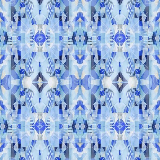 时尚大牌印花华亿平台图片