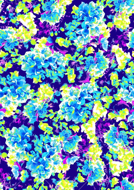 時尚浪漫碎花印花华亿平台图片