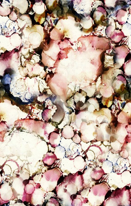 欧美大气印花华亿平台图片