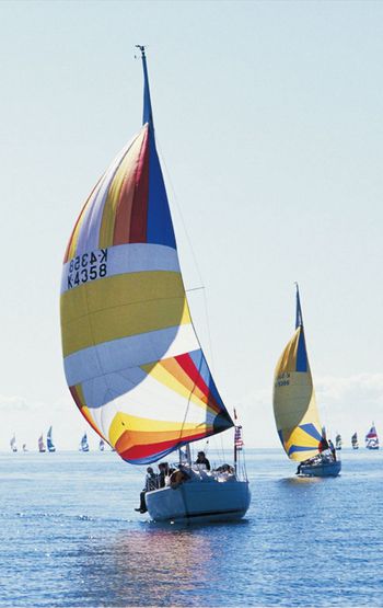 男装印花华亿平台图片