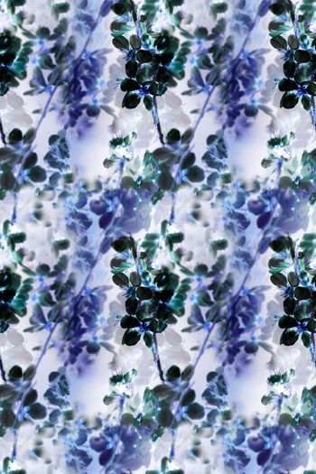 592492-花艺坊时尚女装花卉