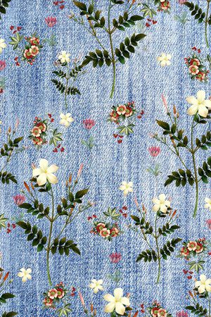 丹宁风格印花华亿平台图片