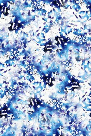 女装印花华亿平台图片