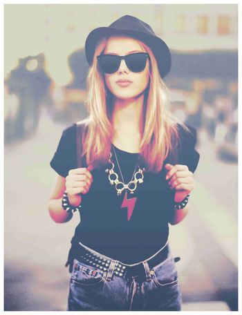 人物印花华亿平台图片