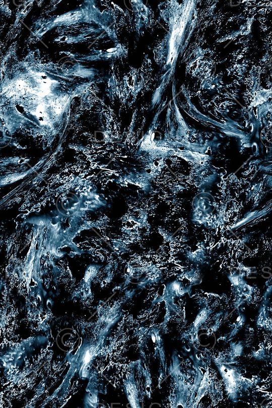 男装印花华亿平台图片