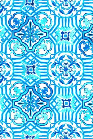 时尚大牌女装华亿平台印花华亿平台图片