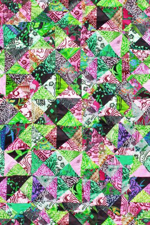 三角形印花华亿平台图片