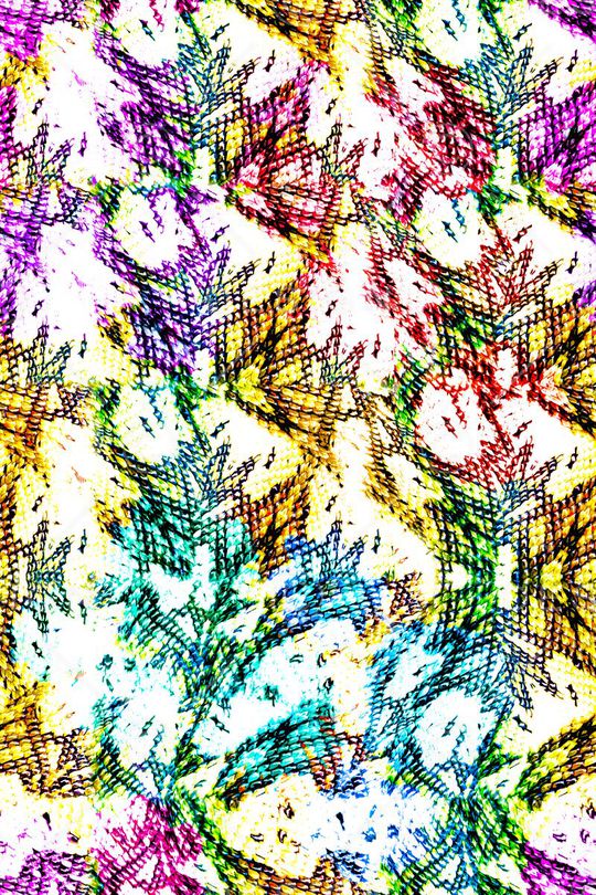 女装印花华亿平台图片