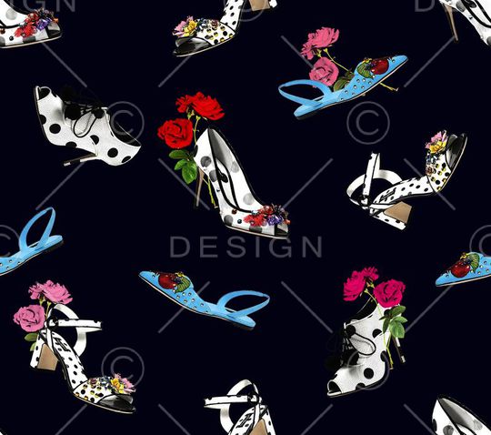 高跟鞋印花华亿平台图片