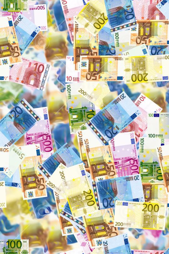 女装印花华亿平台图片