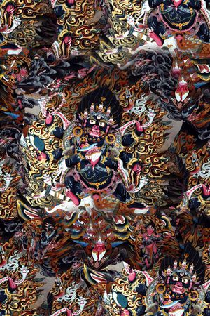 时尚女装印花华亿平台图片