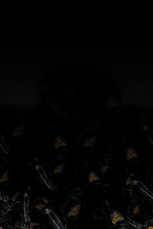 男装印花华亿平台图片