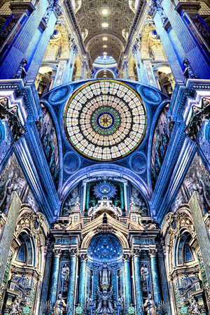 欧式印花华亿平台图片