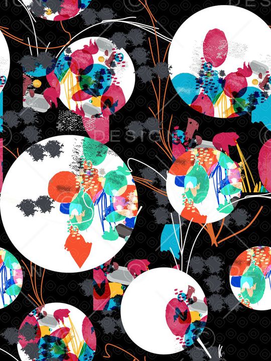 女装印花华亿平台图片