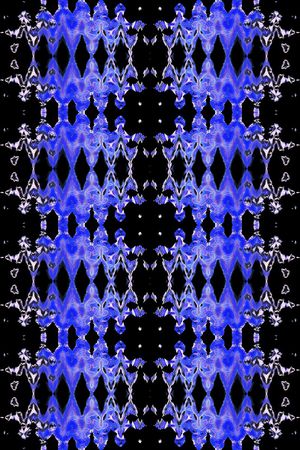 条纹混搭印花华亿平台图片