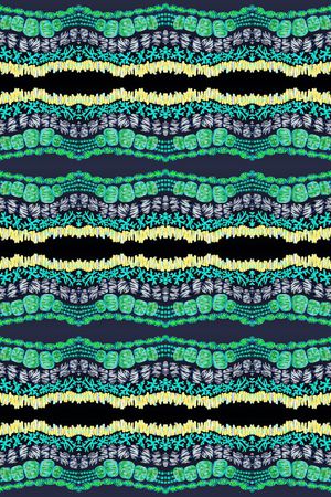 女装印花华亿平台图片