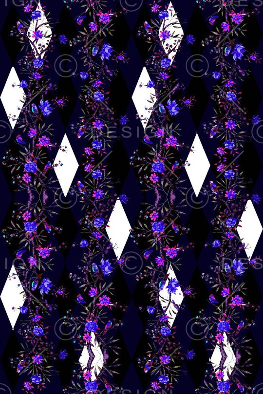 女装印花华亿平台图片