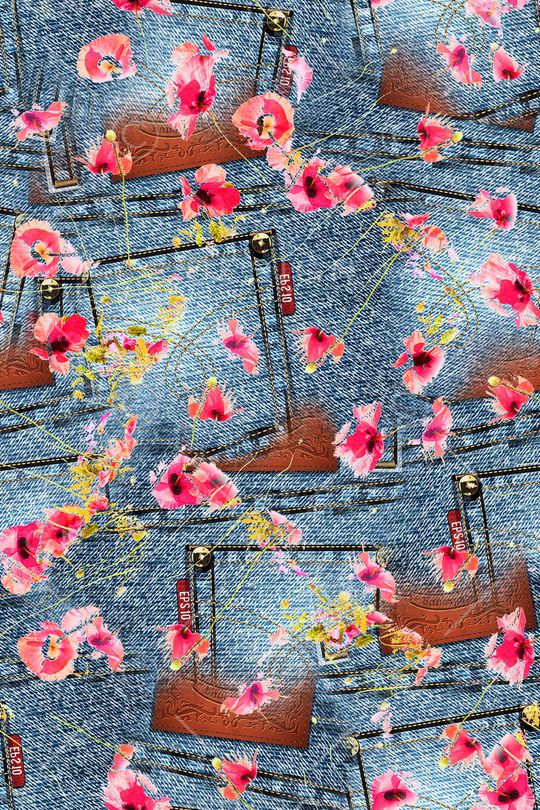 女装印花华亿平台图片