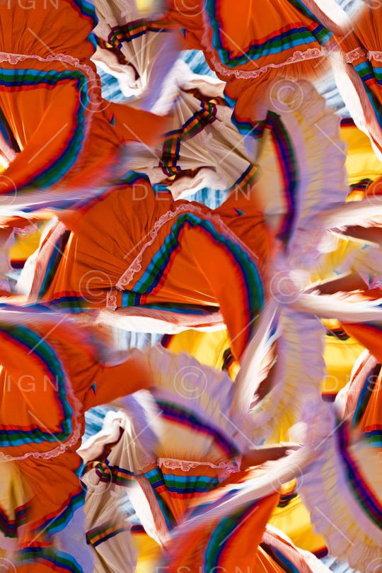 抽象手绘女装裙子印花印花华亿平台图片