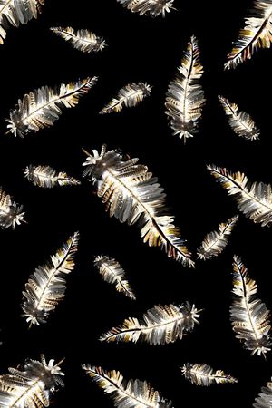 休闲男装印花华亿平台图片