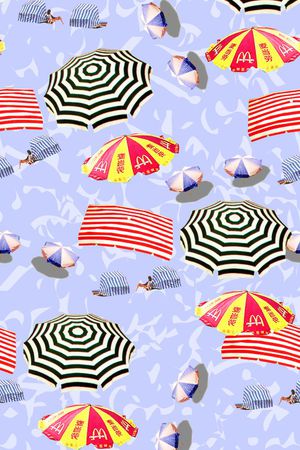 时尚太阳伞组合印花华亿平台图片