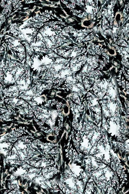 男装印花华亿平台图片