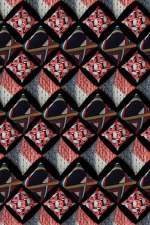 小方块印花华亿平台图片