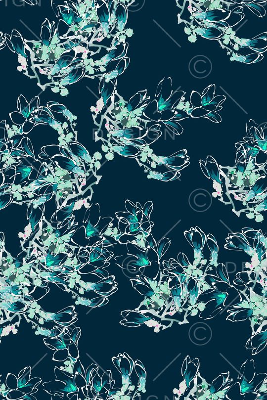 风衣外套印花华亿平台图片