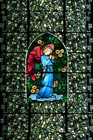 彩绘玻璃印花华亿平台图片