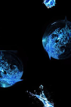 潮牌印花华亿平台图片