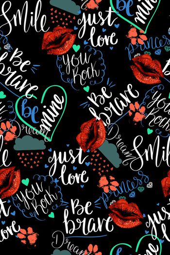 845941-趣味嘴唇字母泳装华亿平台