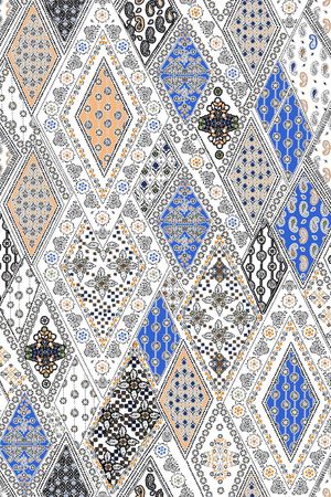 几何印花华亿平台图片