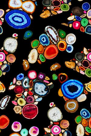 几何印花华亿平台图片