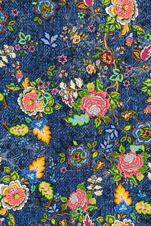 玫瑰花印花华亿平台图片