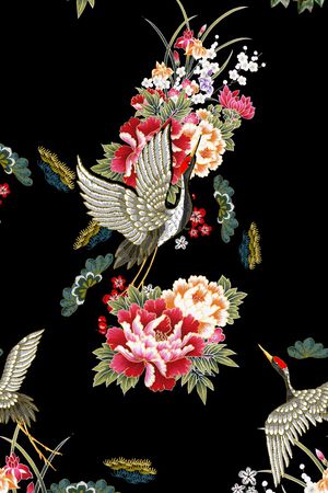 黑底花印花华亿平台图片