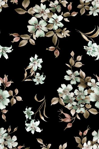 黑底花卉印花华亿平台图片