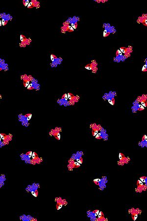 黑底花卉印花华亿平台图片